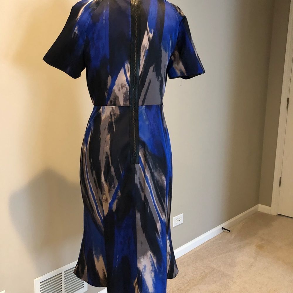 Dress - Picture 3 of 6